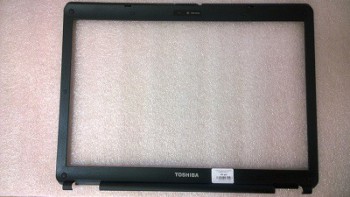 Рамка матрицы Toshiba satellite L300-21R б.у. - Торгово Сервисный Центр "Novocomp", Новоуральск, Екатеринбург